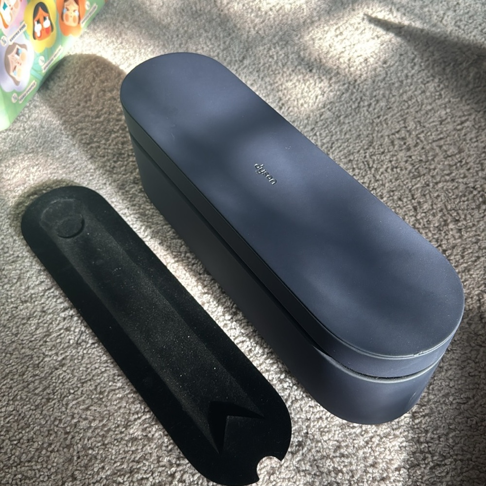 Dyson Corrale strengthener storage case